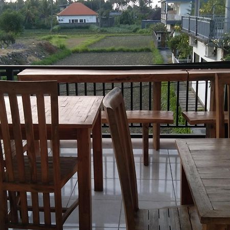 Mesari Homestay & Warung 아메드 외부 사진
